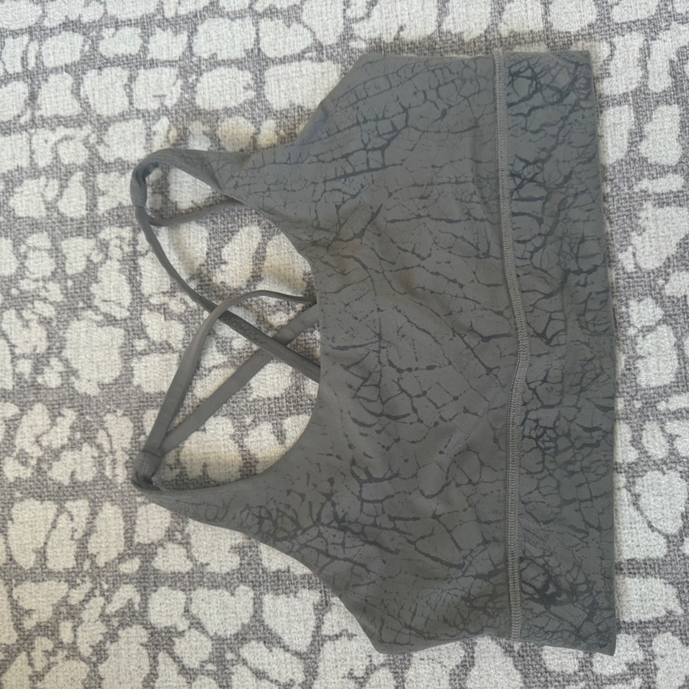 Lululemon bra size 10